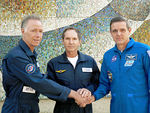 Crew of soyuz tma7.jpg