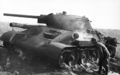 Bundesarchiv Bild 101I-219-0553A-36, Russland, bei Pokrowka, russischer Panzer T34.jpg