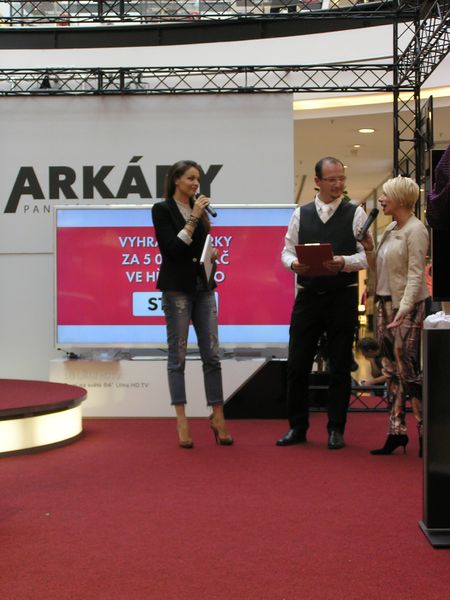 Soubor:Iva-Kubelkova-Arkady-24-2013.jpg