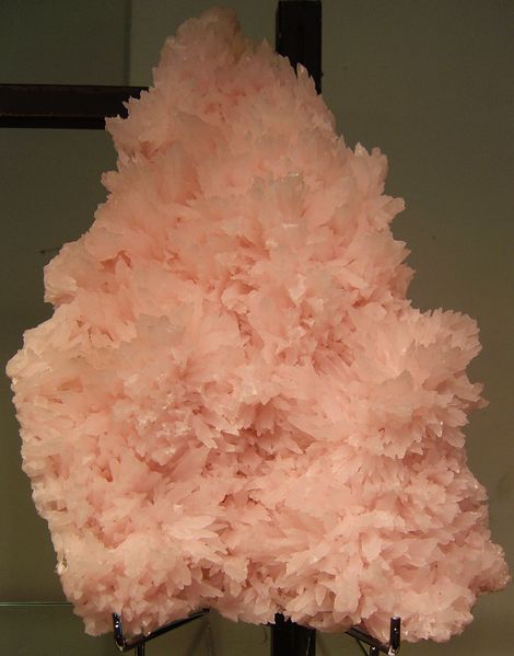 Soubor:Manganocalcite.jpg