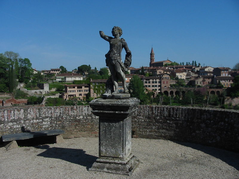 Soubor:Albi statue.jpg