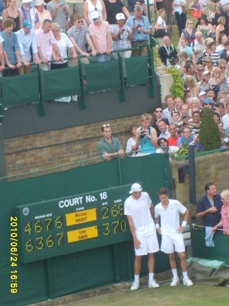 Soubor:Isner-Mahut-scoreboard.jpg