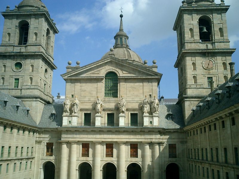 Soubor:ElEscorial.Kirche.jpg