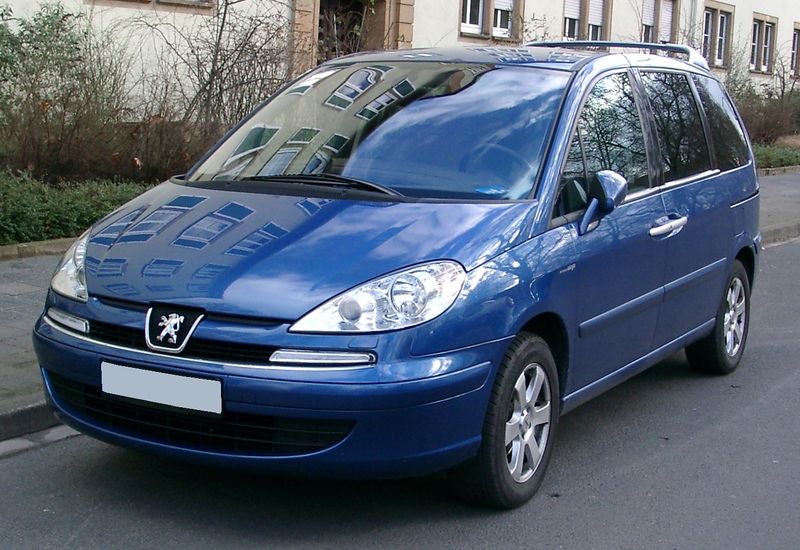 Soubor:Peugeot 807 front 20080131.jpg