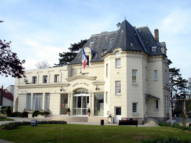 Soubor:Ermont - Hotel-de-Ville 01.jpg