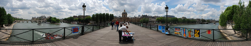 Soubor:Seine River and Bridge.jpg