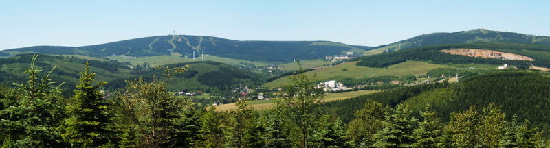 Soubor:Pano keilberg fichtelberg.jpg