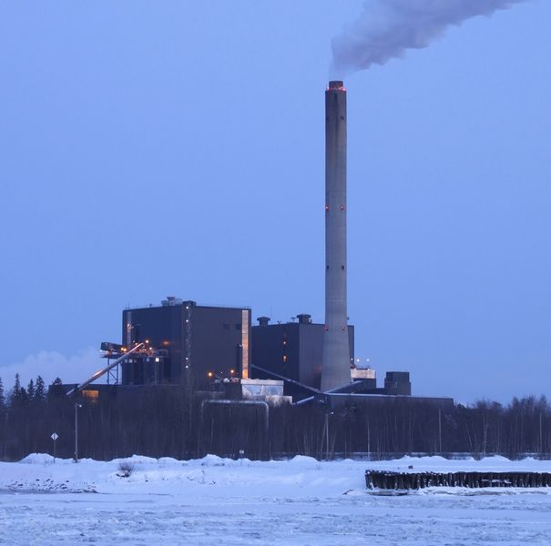 Soubor:Toppila power plant.JPG