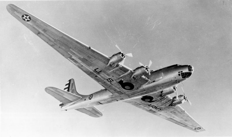 Soubor:Douglas XB-19 38-471 (15520719613).jpg