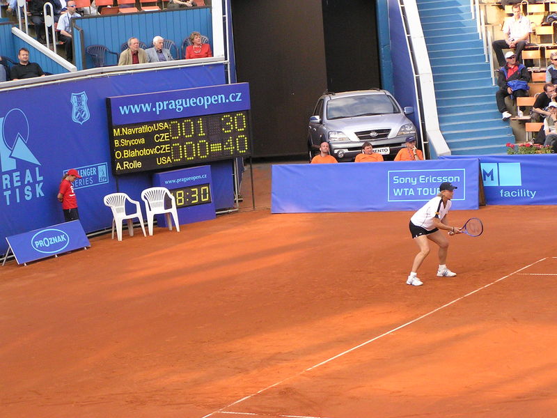 Soubor:MNavratilova-BStrycova-ECM-2006-28.jpg