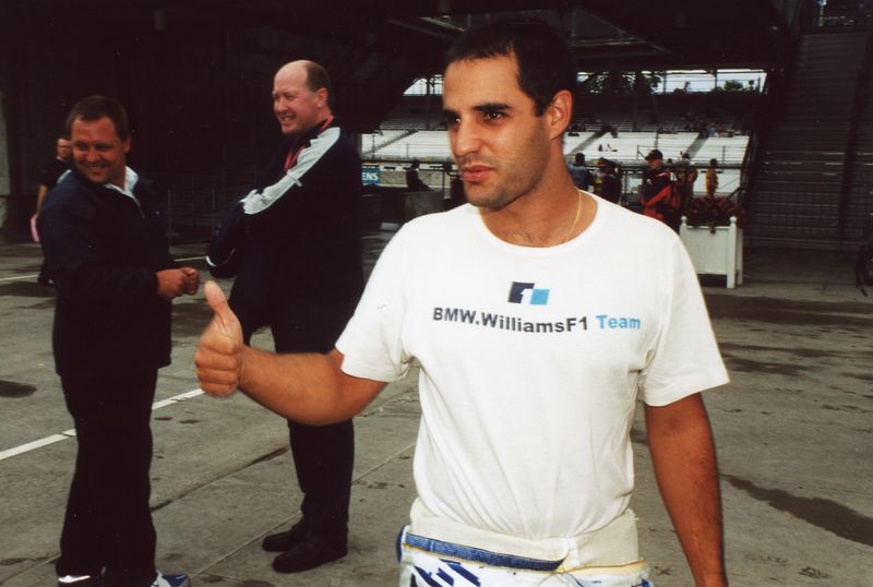 Soubor:JP-Montoya- Indianapolis-2002.jpg