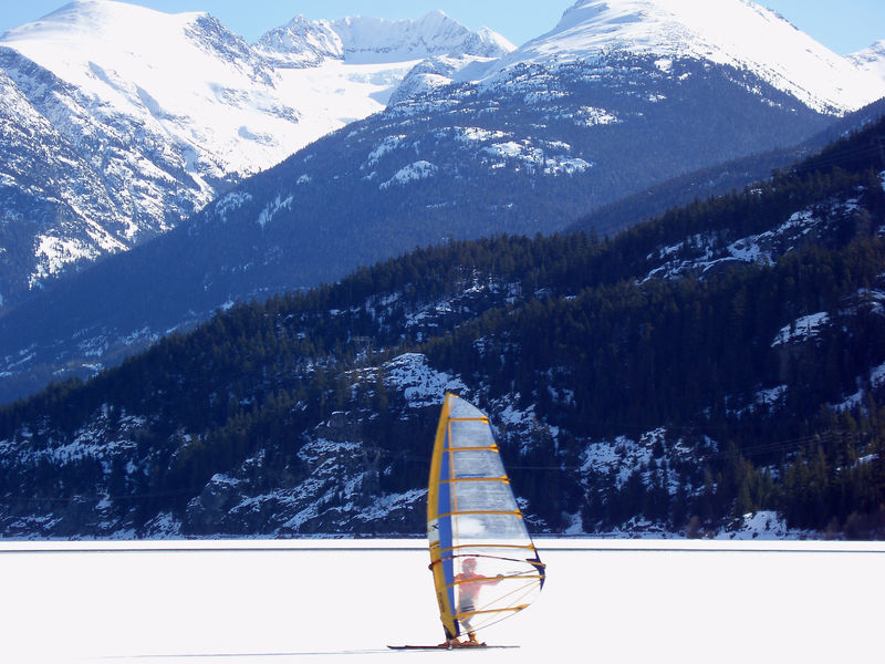 Soubor:Whistler ice sailor.jpg