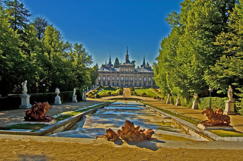 Soubor:La-Granja-2008-HDR.jpg