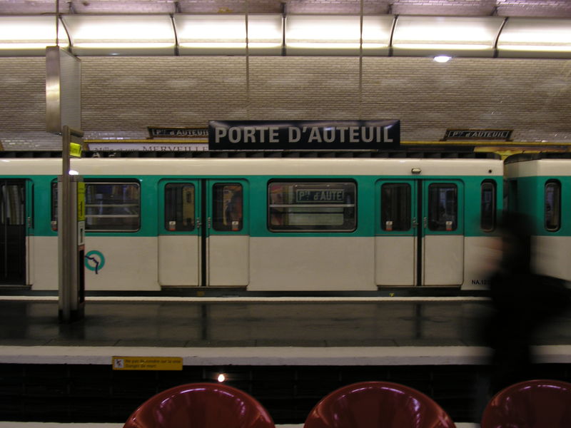 Soubor:Porte d'Auteuil face.jpeg