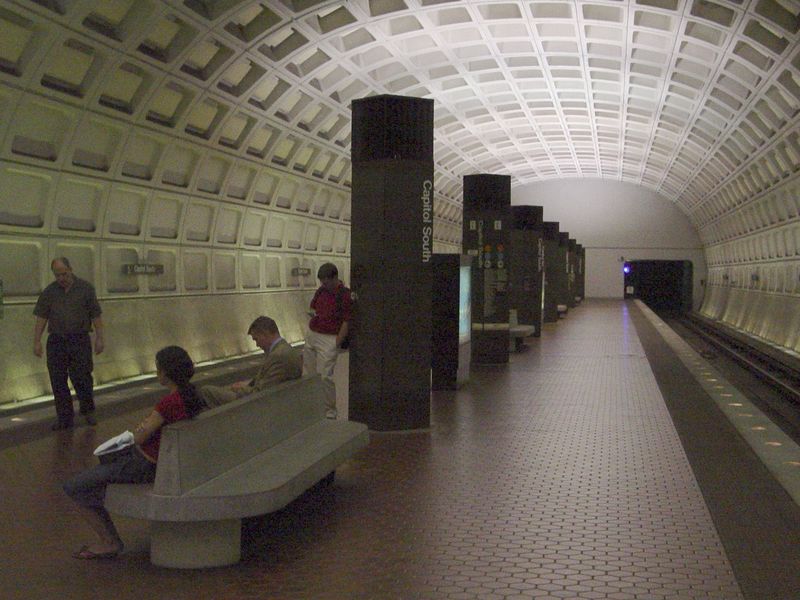 Soubor:Capitol South Station 2.jpg