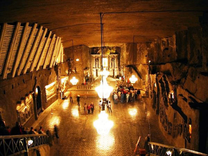 Soubor:Wieliczka-saltmine-kinga.jpg