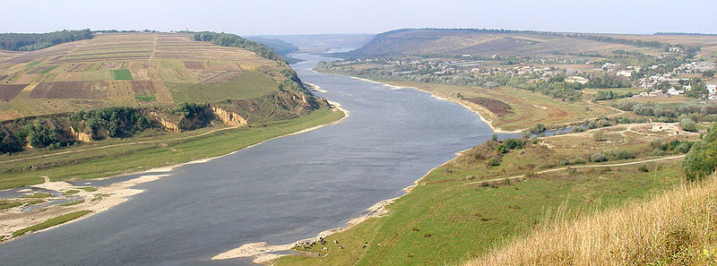 Soubor:Ua river seret mouth.jpg