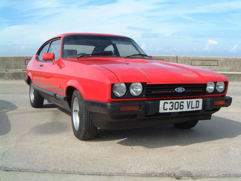 Soubor:Cars-redcapri-blackpool-amoswolfe.jpg