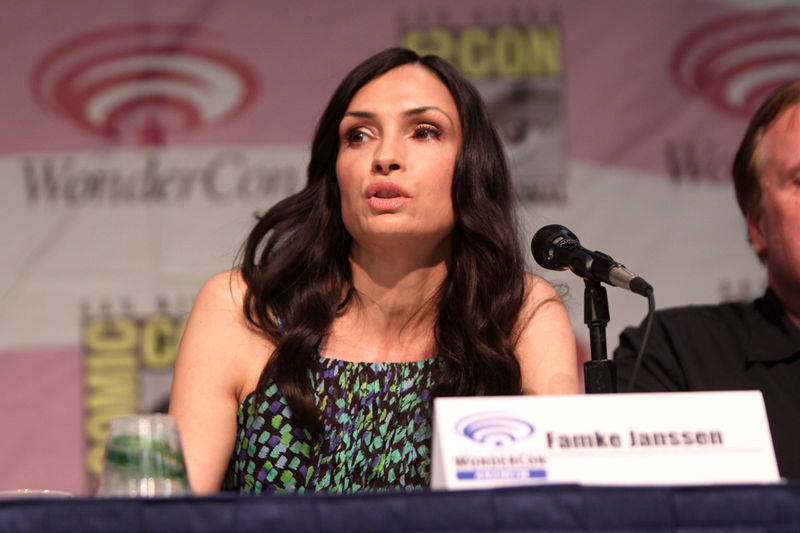 Soubor:Famke-Jansen-WonderCon 2013-3-Flickr.jpg