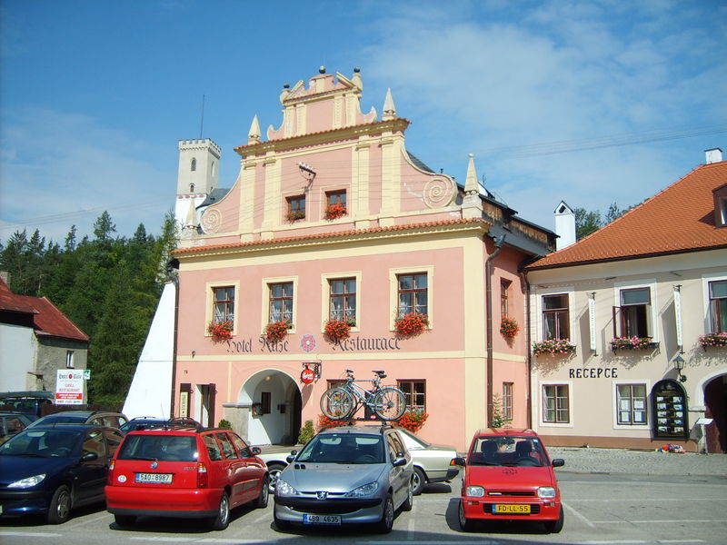 Soubor:Rozmberk hotel.JPG