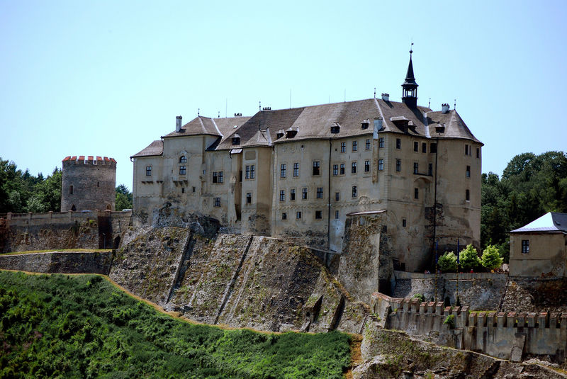 Soubor:Castle - Český Šternberk.jpg