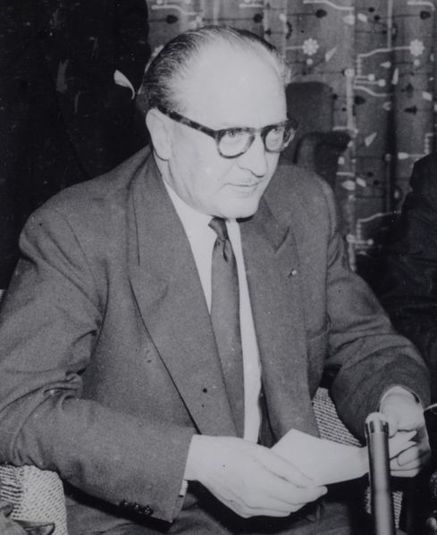 Soubor:Guy Mollet 1956.jpg