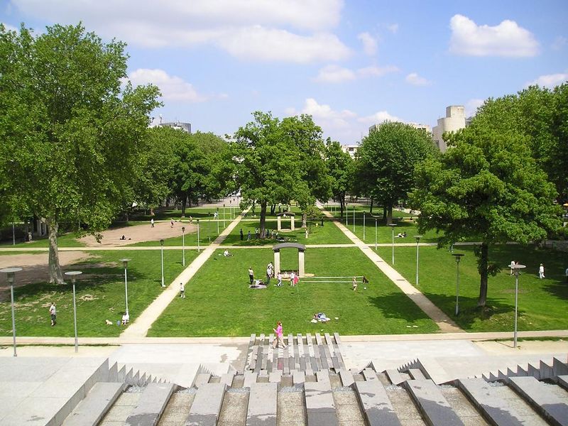 Soubor:Les Prairies de Bercy1.jpg