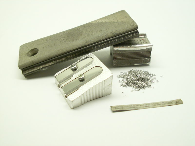 Soubor:Magnesium-products.jpg