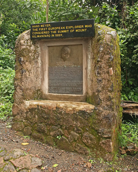 Soubor:Hans Meyer memorial.jpg