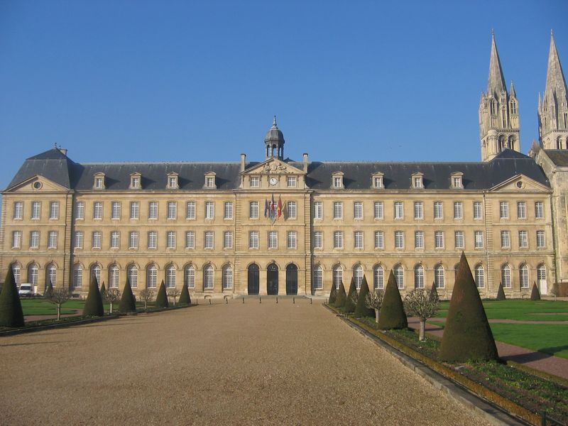 Soubor:Caen Hôtel de Ville.JPG