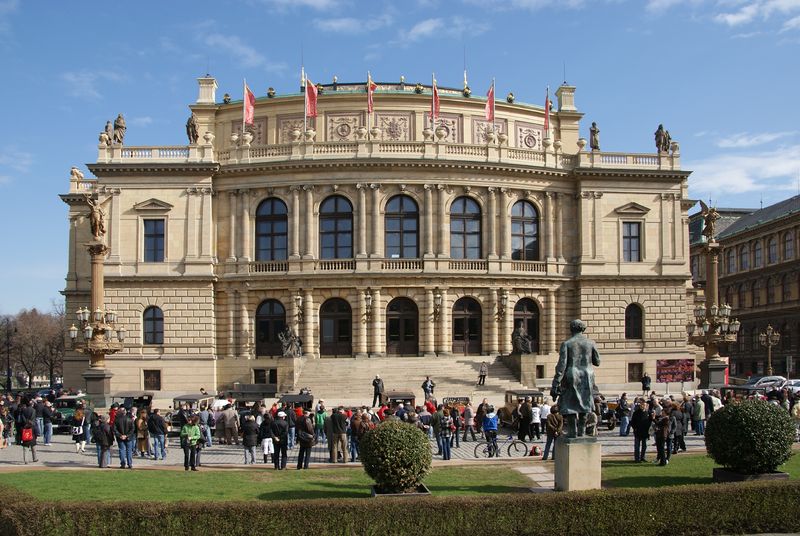 Soubor:Rudolfinum Prague.jpg