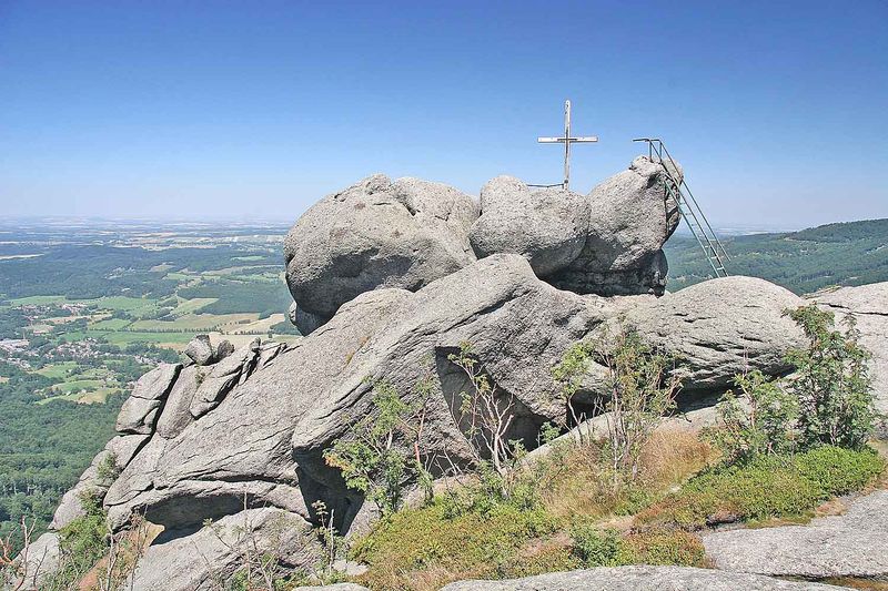 Soubor:Frýdlantské cimbuří - vyhlídka.jpg