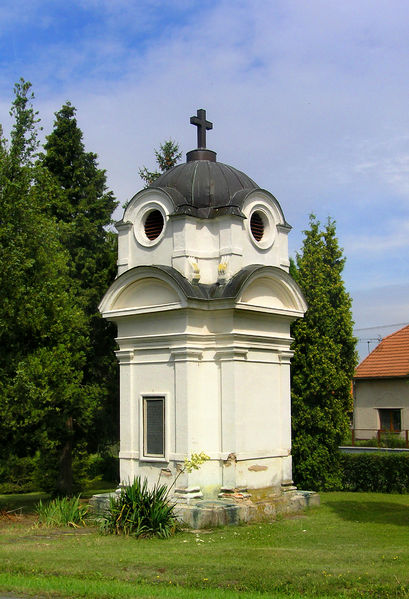 Soubor:Polní Chrčice, Chapel.jpg