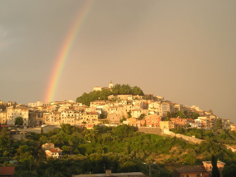 Soubor:Alatri Arcobaleno.jpg