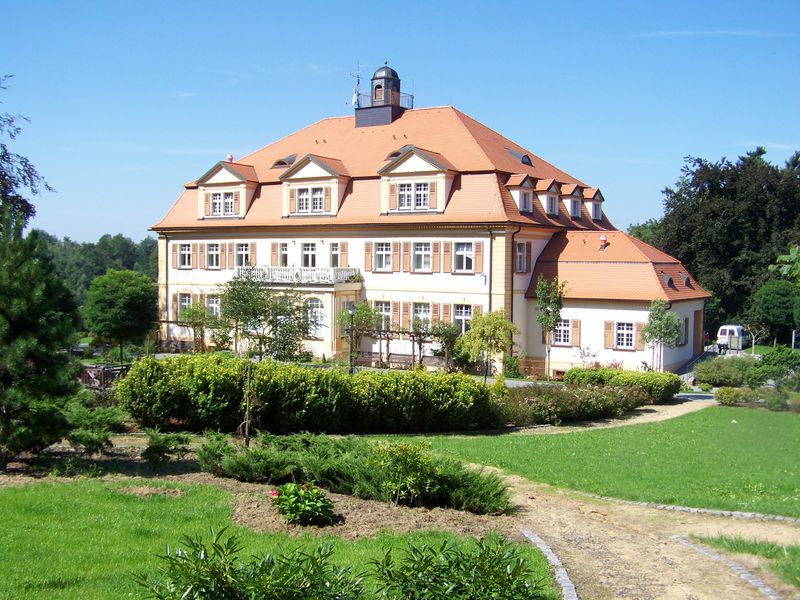 Soubor:Královské Poříčí town hall.jpg