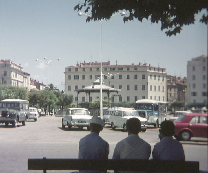 Soubor:Place-Ajaccio.jpg