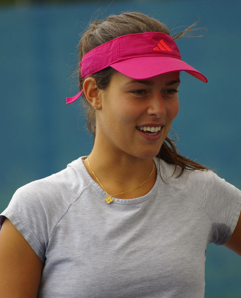 Soubor:ANA IVANOVIC-02-Flickr2012.jpg