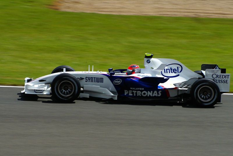 Soubor:Robert Kubica 2007 Britain.jpg