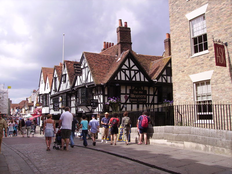 Soubor:Street in Canterbury 11.JPG