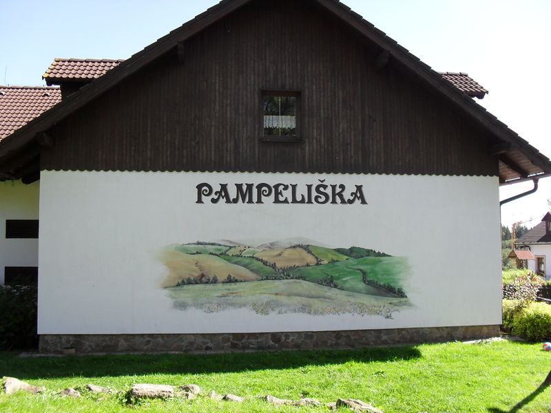 Soubor:Cukrárna Pampeliška (Prášily).JPG