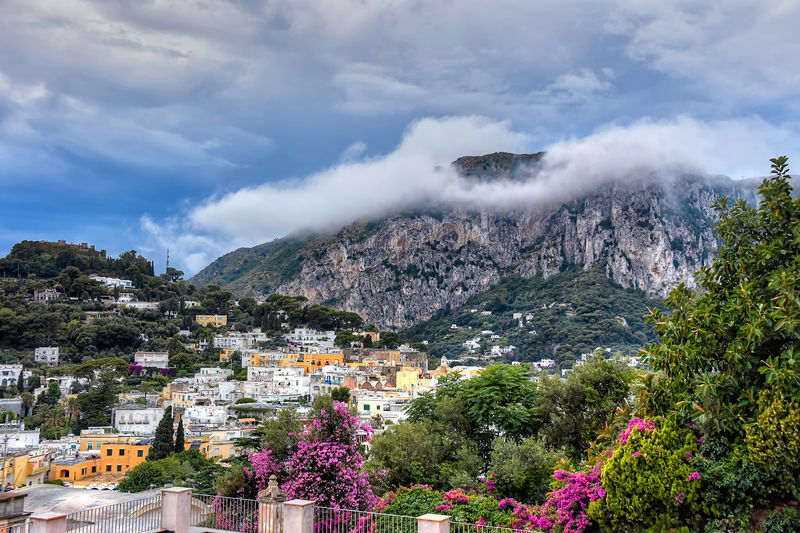 Soubor:Clouds Over Capri-2014-Flickr.jpg