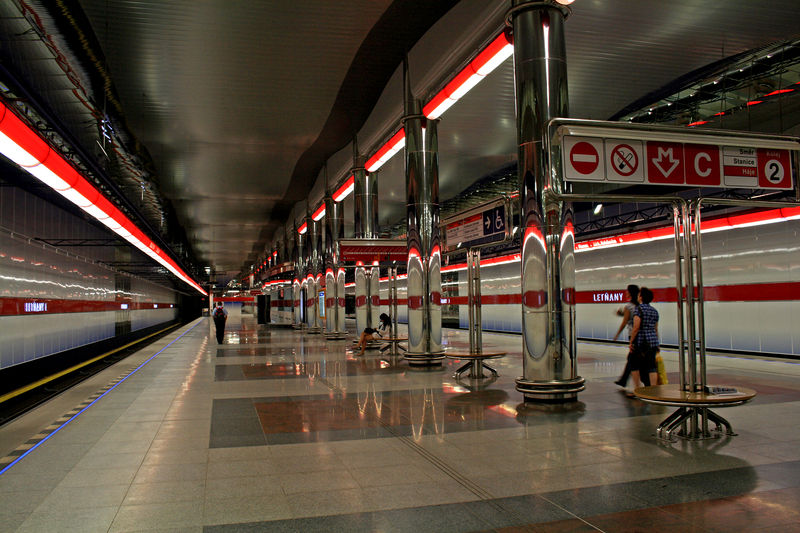 Soubor:Metro Letňany 1.jpg