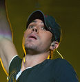 Enrique Iglesias 2007.11.29 6.jpg