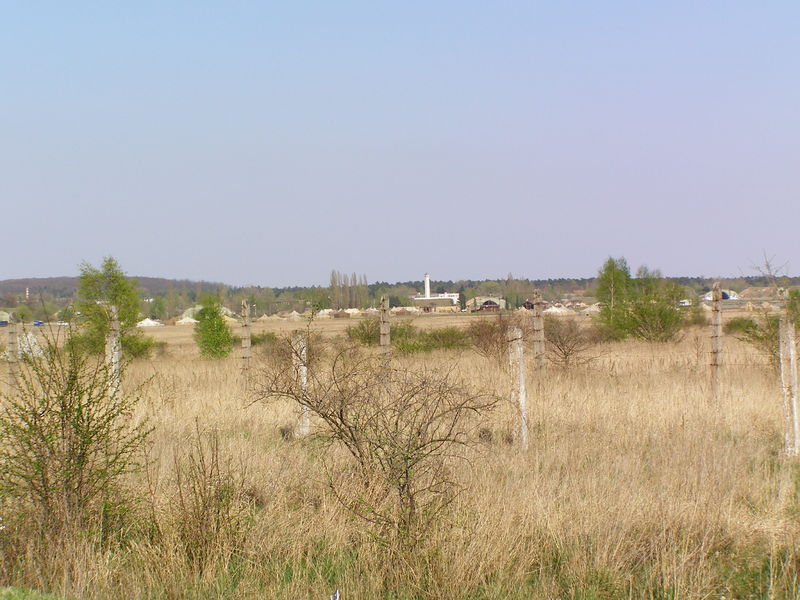 Soubor:Milovice-airport.JPG