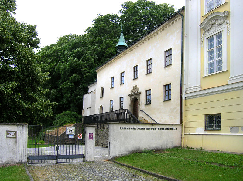 Soubor:Fulnek, Konemský memorial.jpg