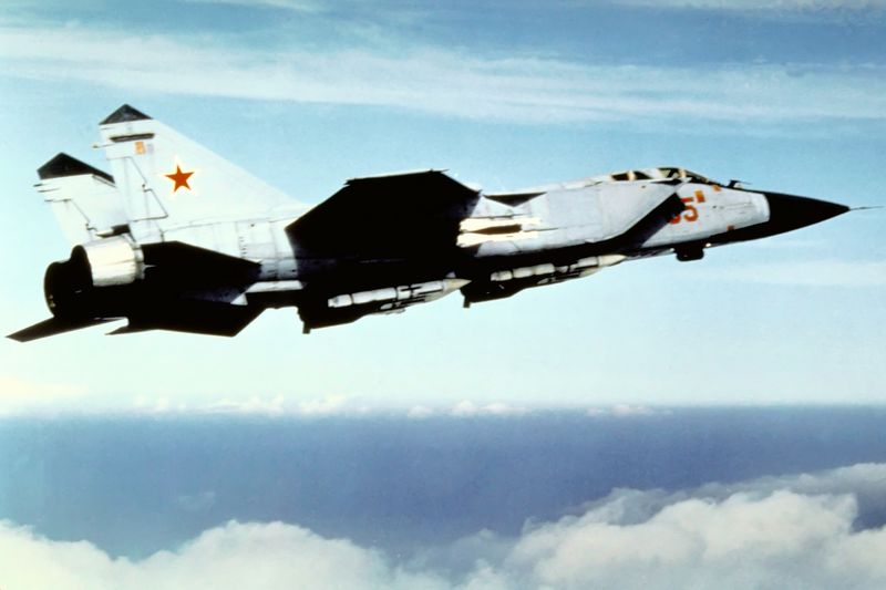 Soubor:MiG-31 Foxhound.jpg