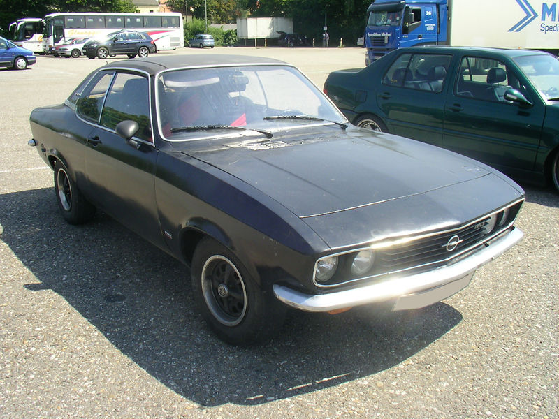 Soubor:Opel Manta A Front.jpg