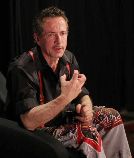 Soubor:CliveBarker.jpg