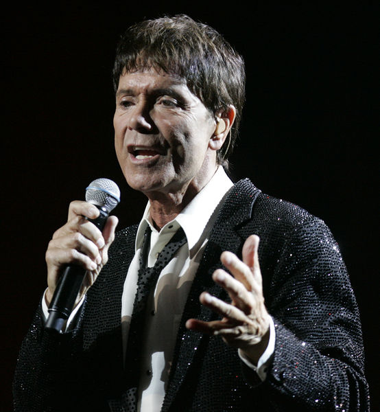 Soubor:Cliff Richard-Sydney-Flickr-2013-13.jpg