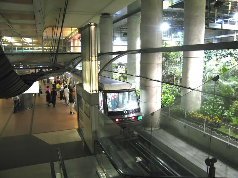 Soubor:Metro-Paris-ligne-14-statio.jpg